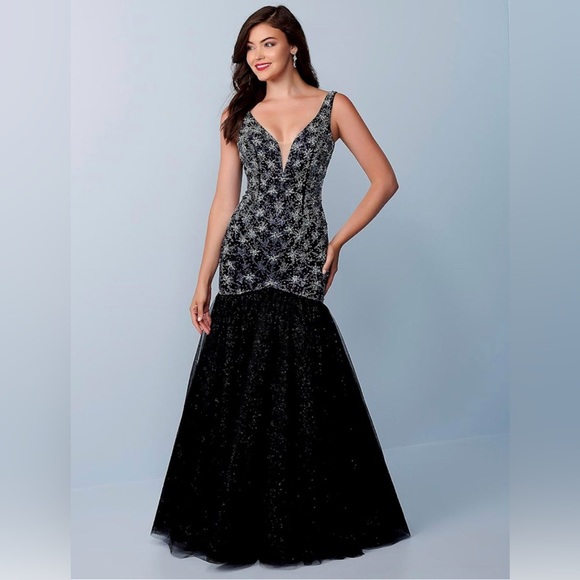 Landa Dress #K377 - Picture 1 of 2